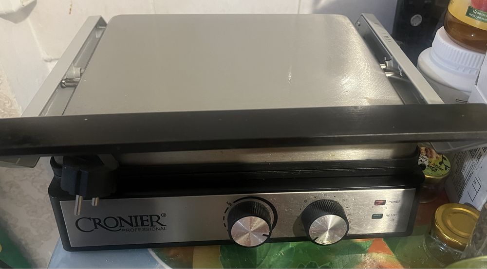 Продам грильницу