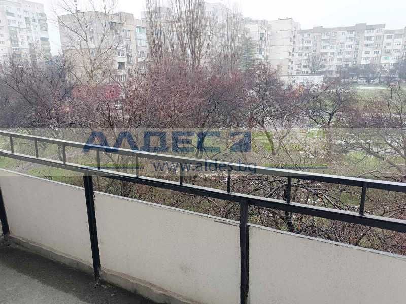 Продава непреходен двустаен ап. в Люлин 10!