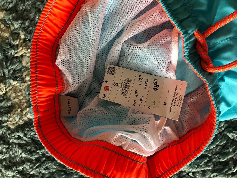 Pantaloni scurti de baie Reserved - marimea S