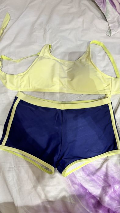 Купальники все по 2000