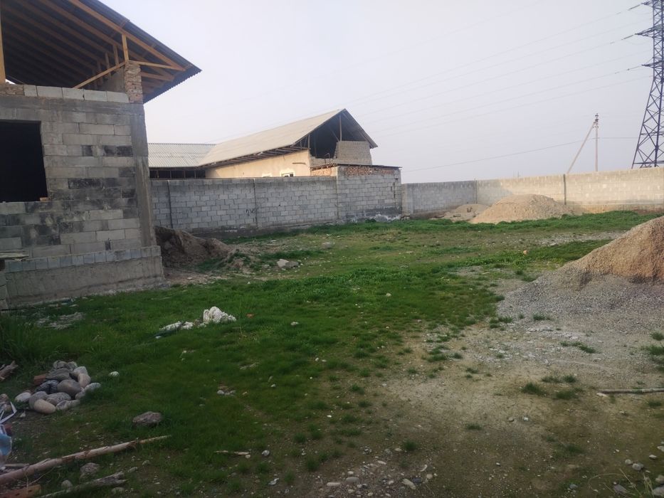 Участка сотилади