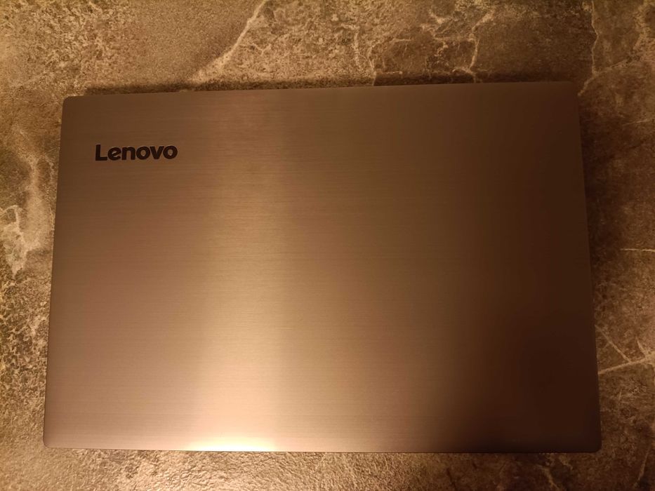 Laptop Lenovo V330-15IKB i3 Gen 8 / 8GB RAM / SSD 256GB / Win 11