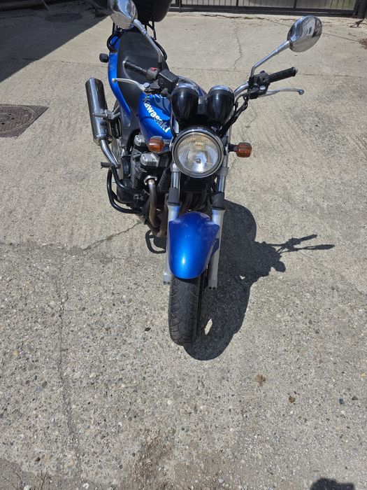 Motocicleta Kawasaki Zr 750