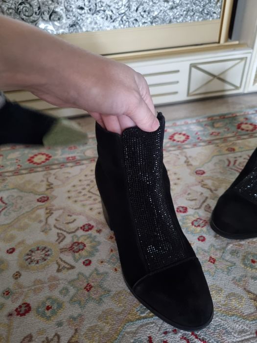 Продам кожаные полусапожки размер 34