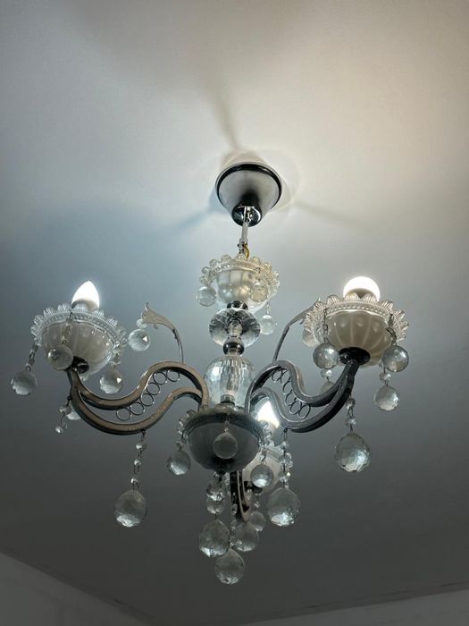 Люстры. Срочно продаются.