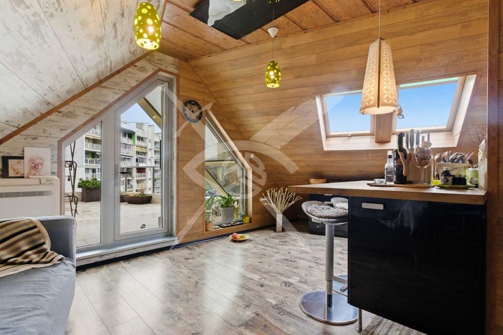 Продава се Тристаен апартамент в София, Гоце Делчев - 76 кв.м за 3355 €/кв.м - Снимка #2
