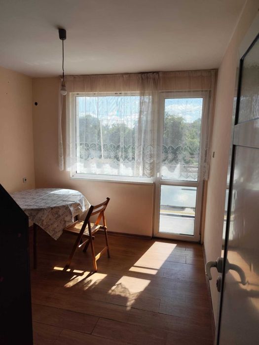 Дава се под наем Едностаен апартамент в Русе, Център - 48 кв.м за 255 € - Снимка #4