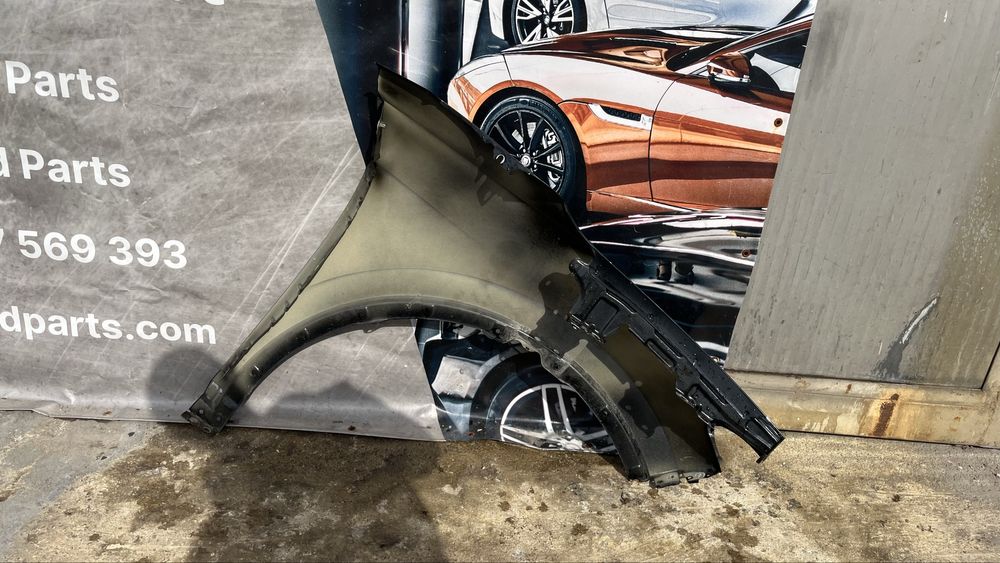 Volkswagen ID4 ляв калник