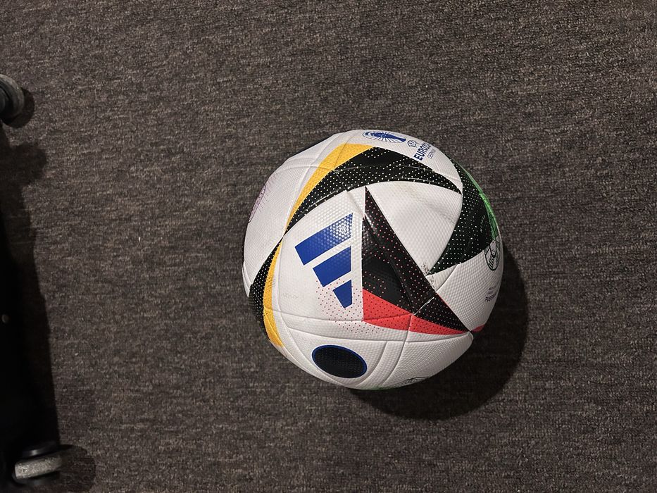 Футболна топка adidas Fussballliebe Euro 2024 Luague Box