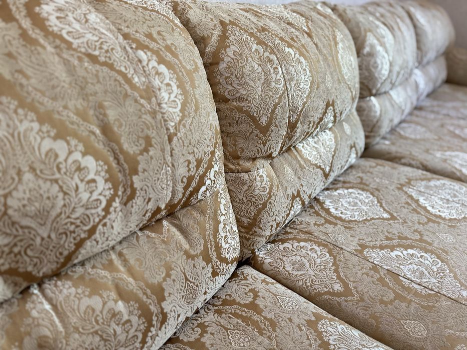 Продам диван в отличном состоянии