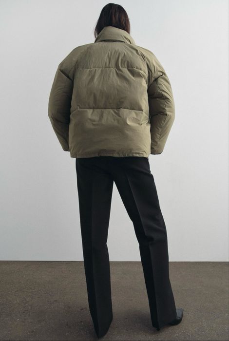 Продам куртку Zara