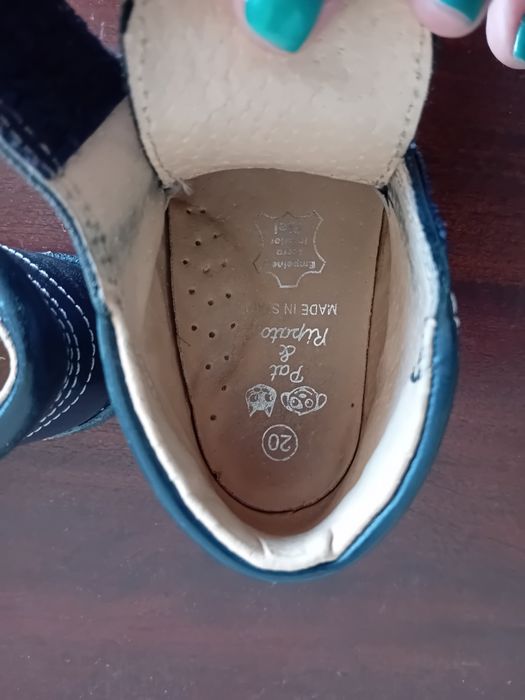 Бебешки обувки размер 20