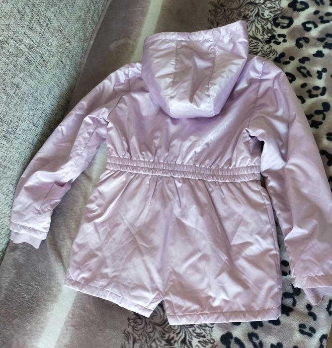 Куртка весна на девочку