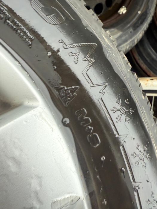 Jante aliaj cu anvelope 205 55 16 R16 m+s