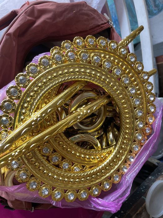 Продам для штор в отличном состоянии