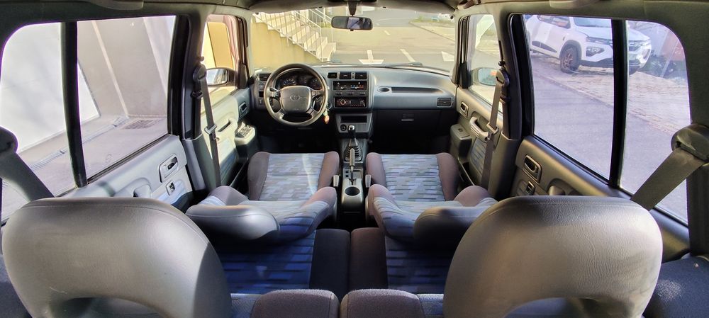 Toyota RAV4 an 1998, motor 2.0 benzina 130cp