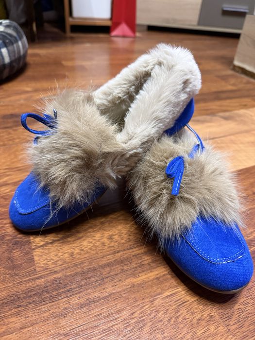 Дамски обувки номер 40 и 38