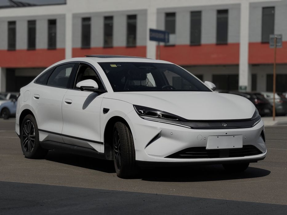 Byd Qin L EV (545 km) full