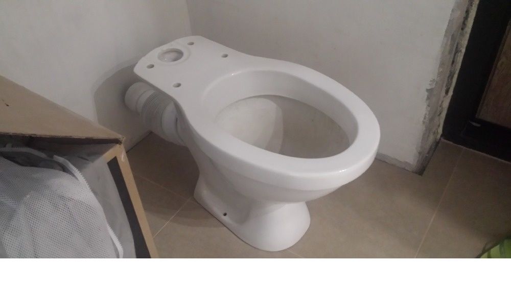 Продам унитаз без бочка ДЛЯ СТРОЙКИ