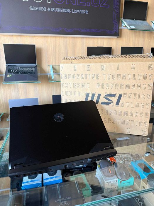 Noutbuk MSI Alpha 17  R9-7945HX RTX 4070  16/1 TB  17.3" QHD 240Hz