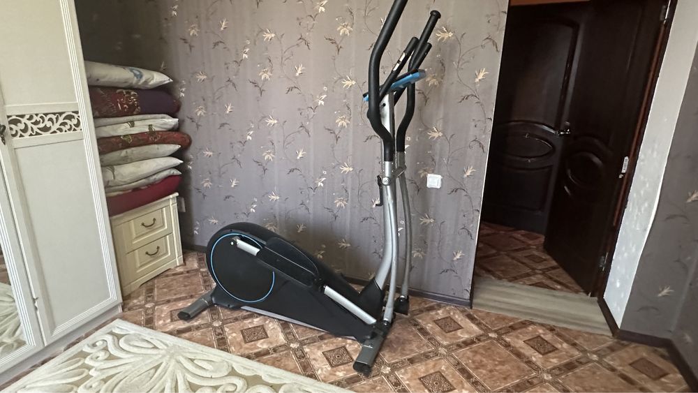 Larsen бренд тренажер сатылады.