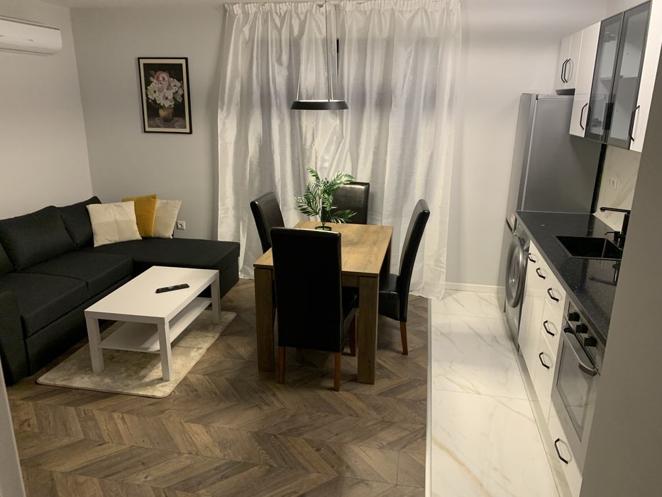 Двустаен апартамент Гребна База под наем