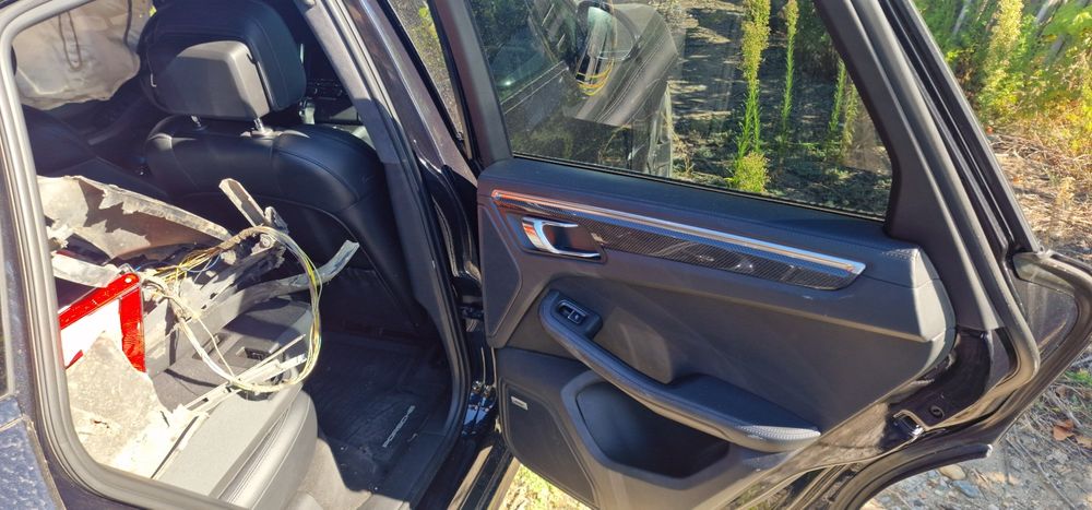 Porsche Macan ударено
