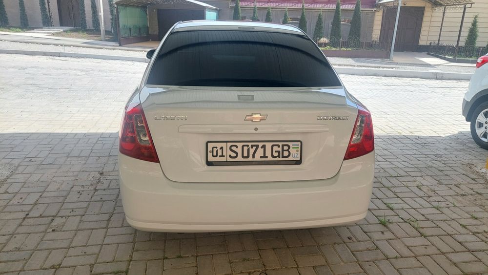 Ласетти 1.8 2012 йил.