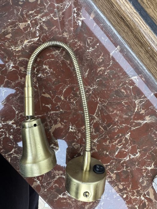 Devor lampa  xonalar devoriga