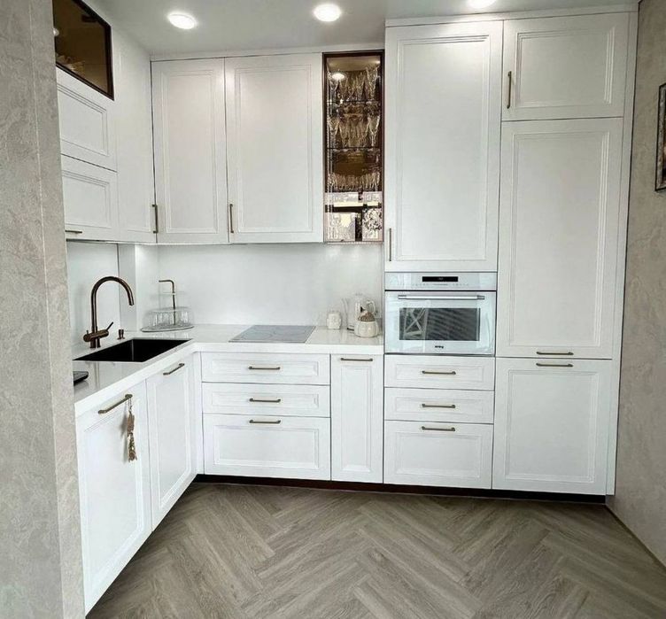 Кухня мебель и спалная