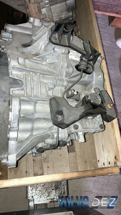 Cutie viteze manuala VOLVO V40 1285258 / FU1R 7002 AEB 36010297