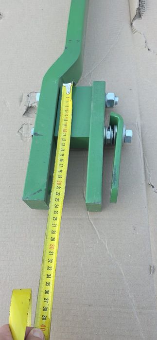 Bara remorca tractor john deere case massey ferguson fendt deutz .se poate trimite prin curier rapid în toată tara