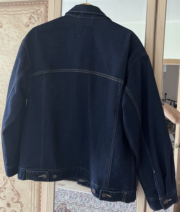 Продаю джинсовую куртку Levi’S привезенная с США