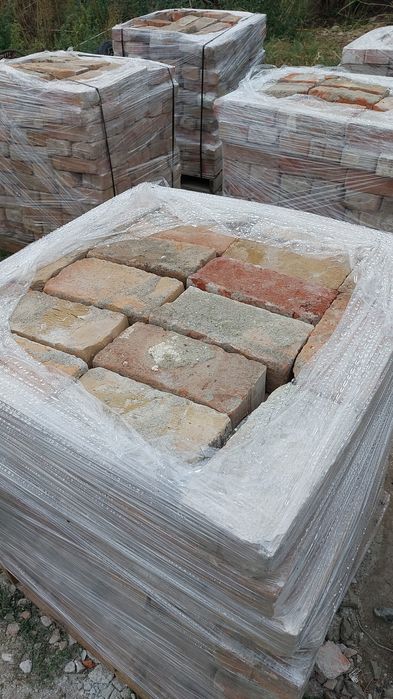 Caramida ,mare și mica curățată din demolari