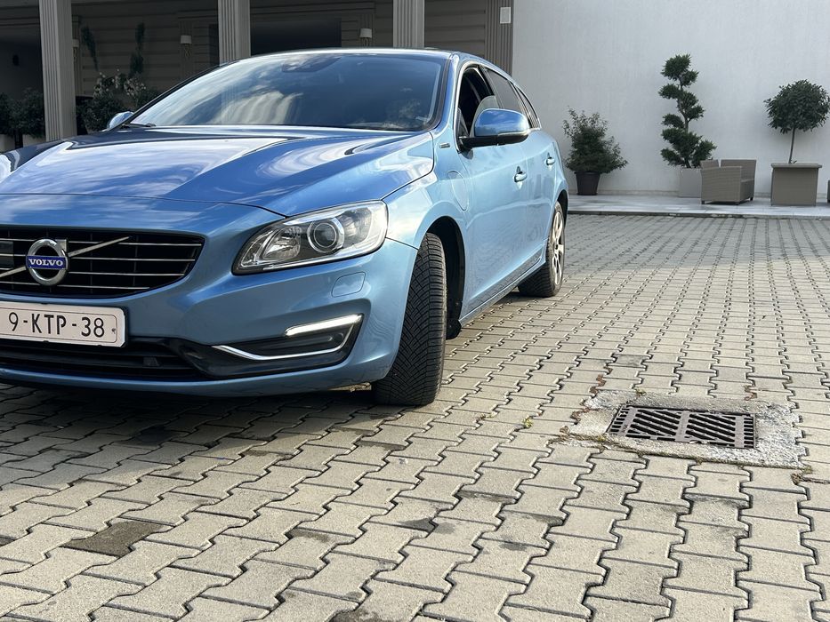 VOLVO V60 2013 — imagine 2