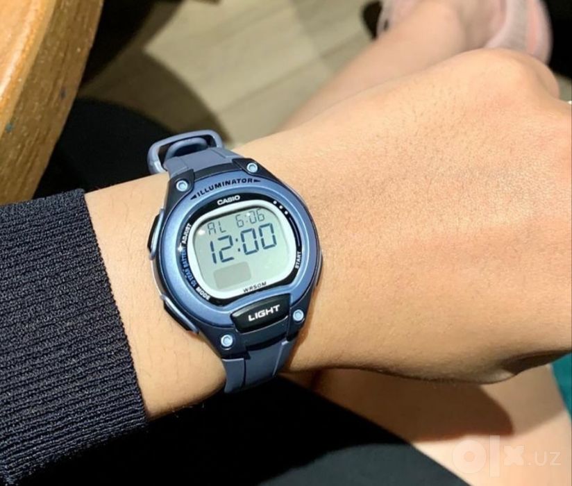 Это женские и детские наручные часы Casio LW-203-2AV с полимерным реме