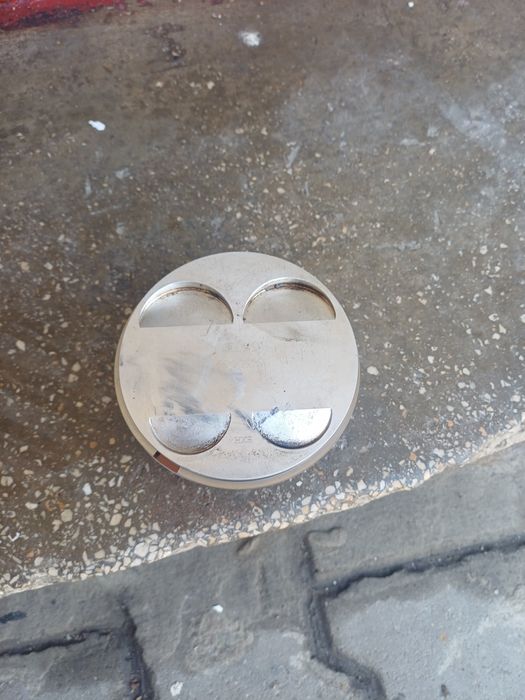 Piston cu segmenti noi suzuki ltr 450cc