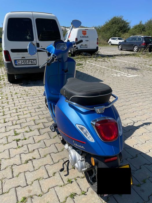 Vând Scuter Vespa Sprint 2019