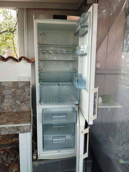 Малко употребявани ел.уреди и добре запазени.