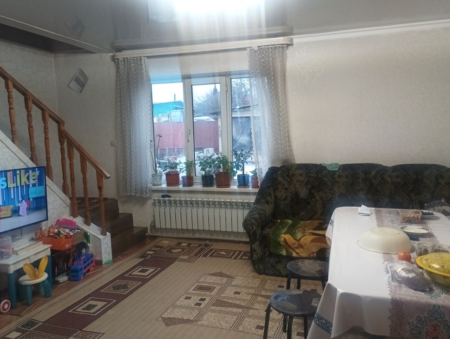 Продажа два дома на участке