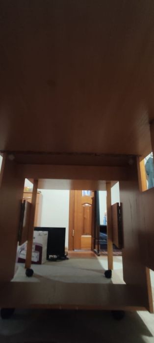 Стол книжка в идеальном состоянии