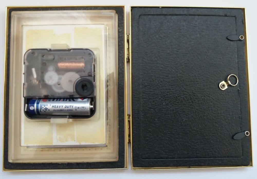 Сгъваема рамка за снимка с часовник + батерия