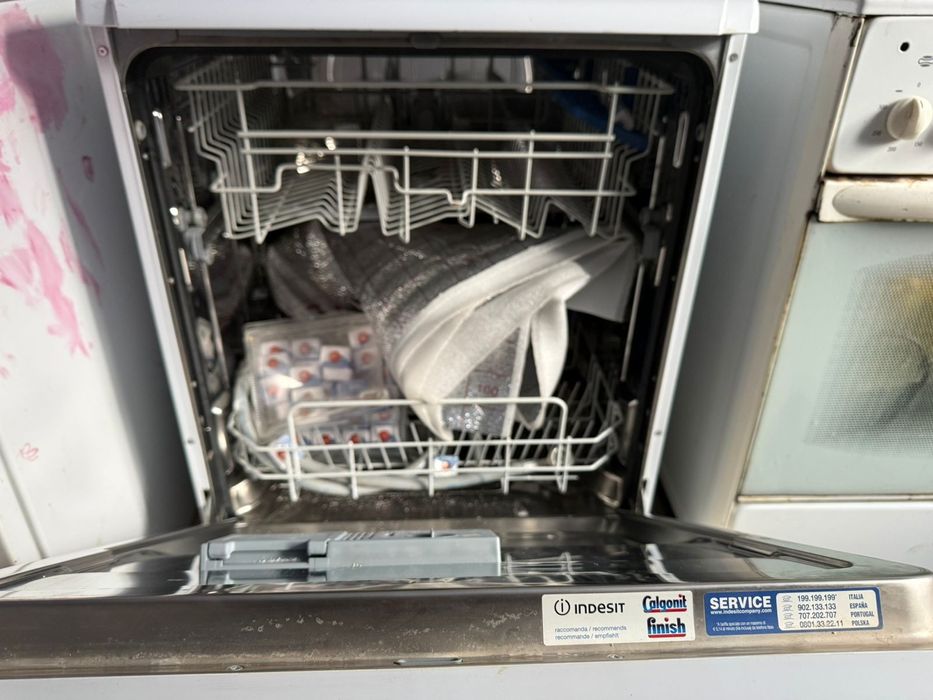 Посуда Мойка работает