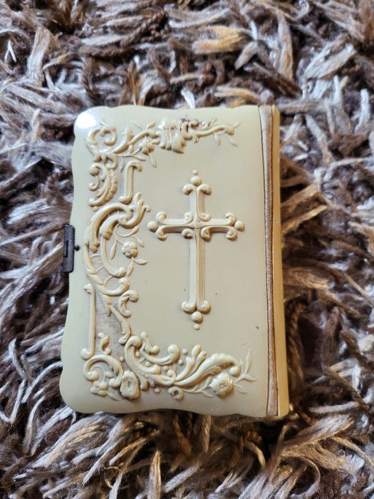 Biblie de buzunar veche