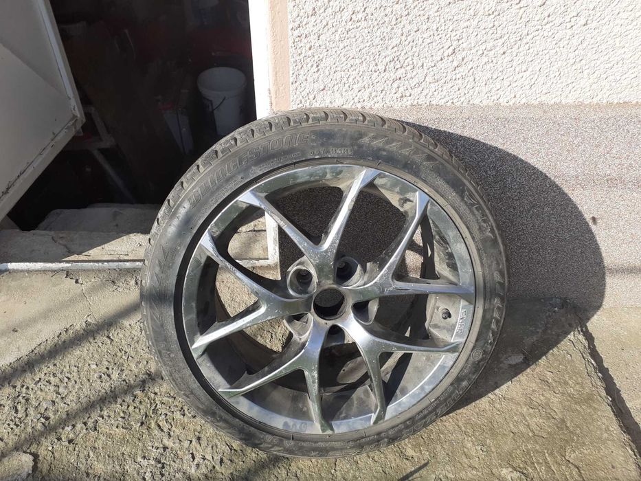 Vînd jante audi A4