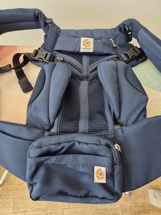 Ergobaby Omni 360 cool air midnight blue