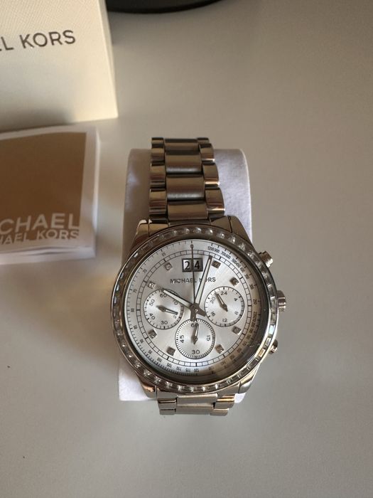 Часовник Michael Kors