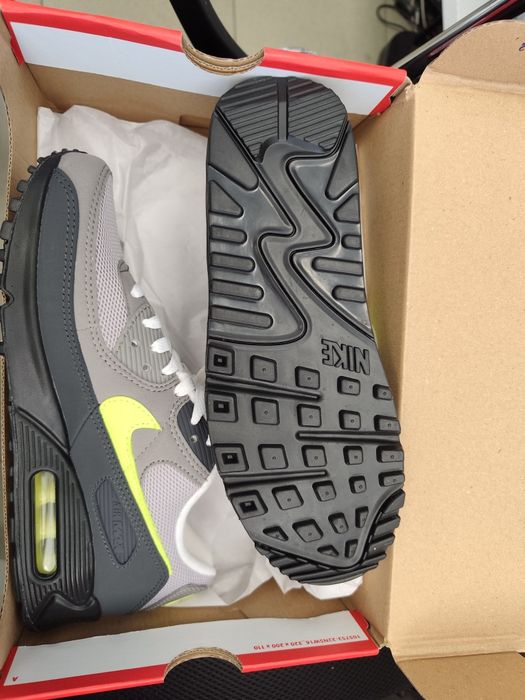 Nike Air Max 90 с кутия