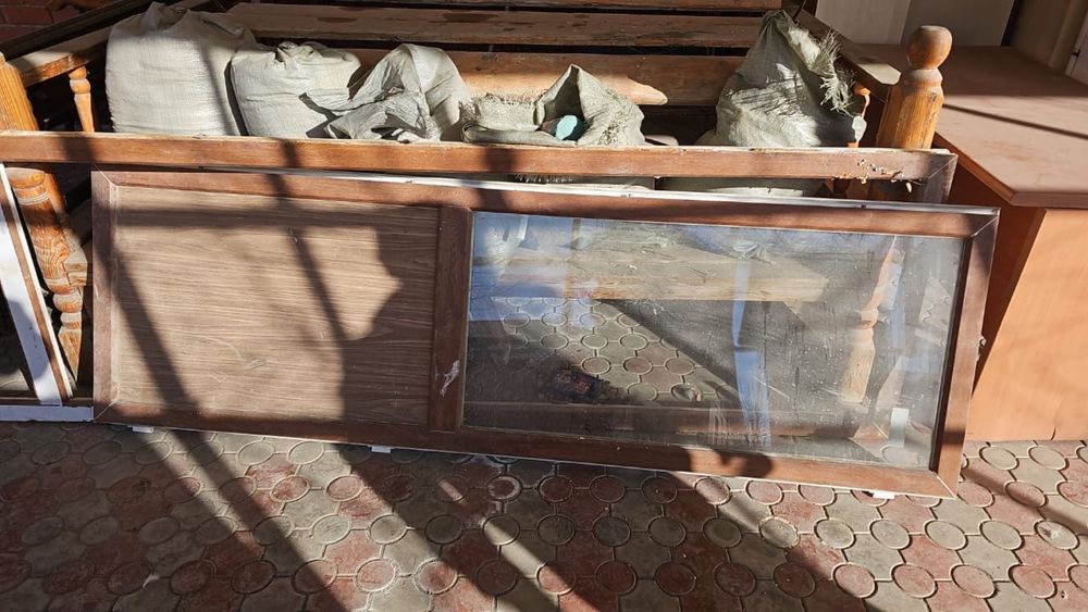 Продается платиковый дверь