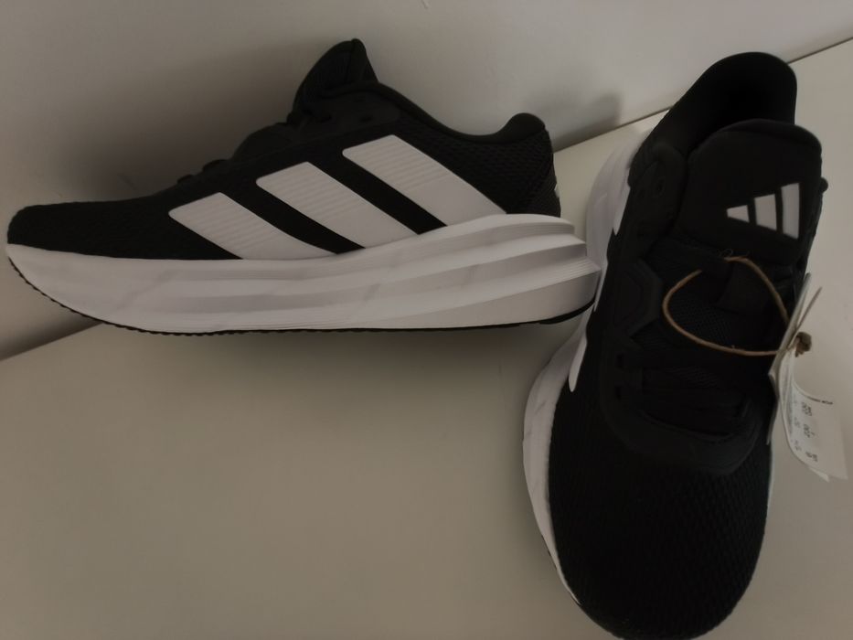 Adidas performance model Galaxy 7 W